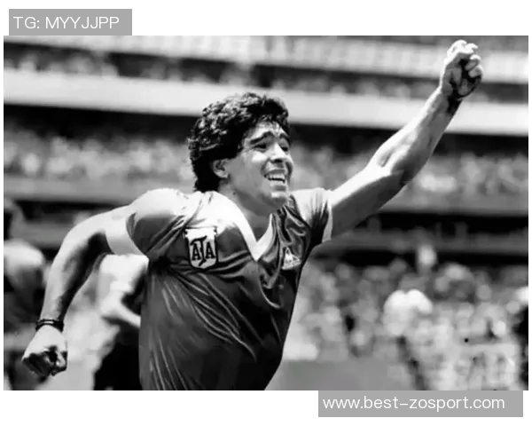 阿根廷队深情怀念马拉多纳：你永远活在我们心中每一天